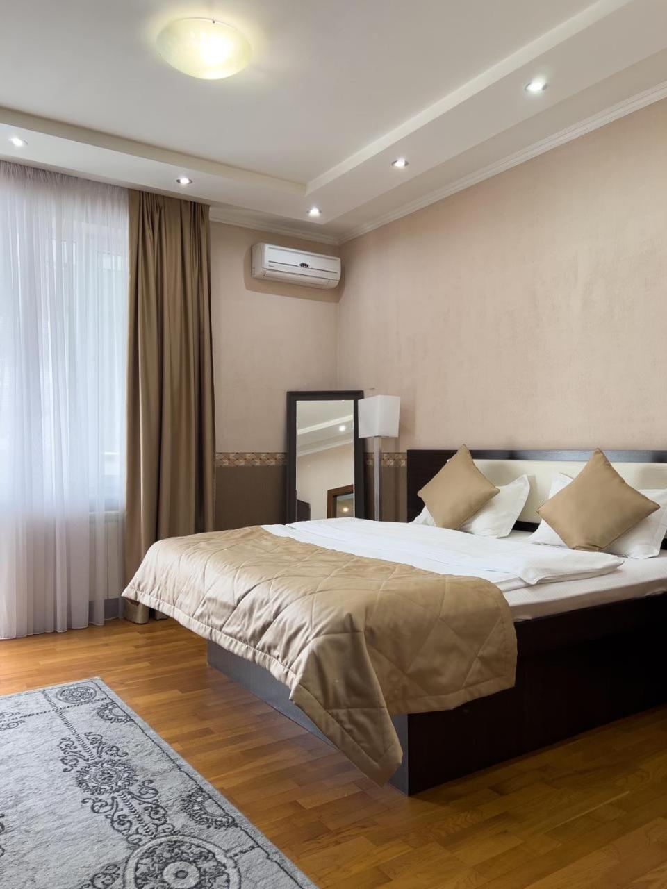 Apartment 5 Ałma Ata Zewnętrze zdjęcie
