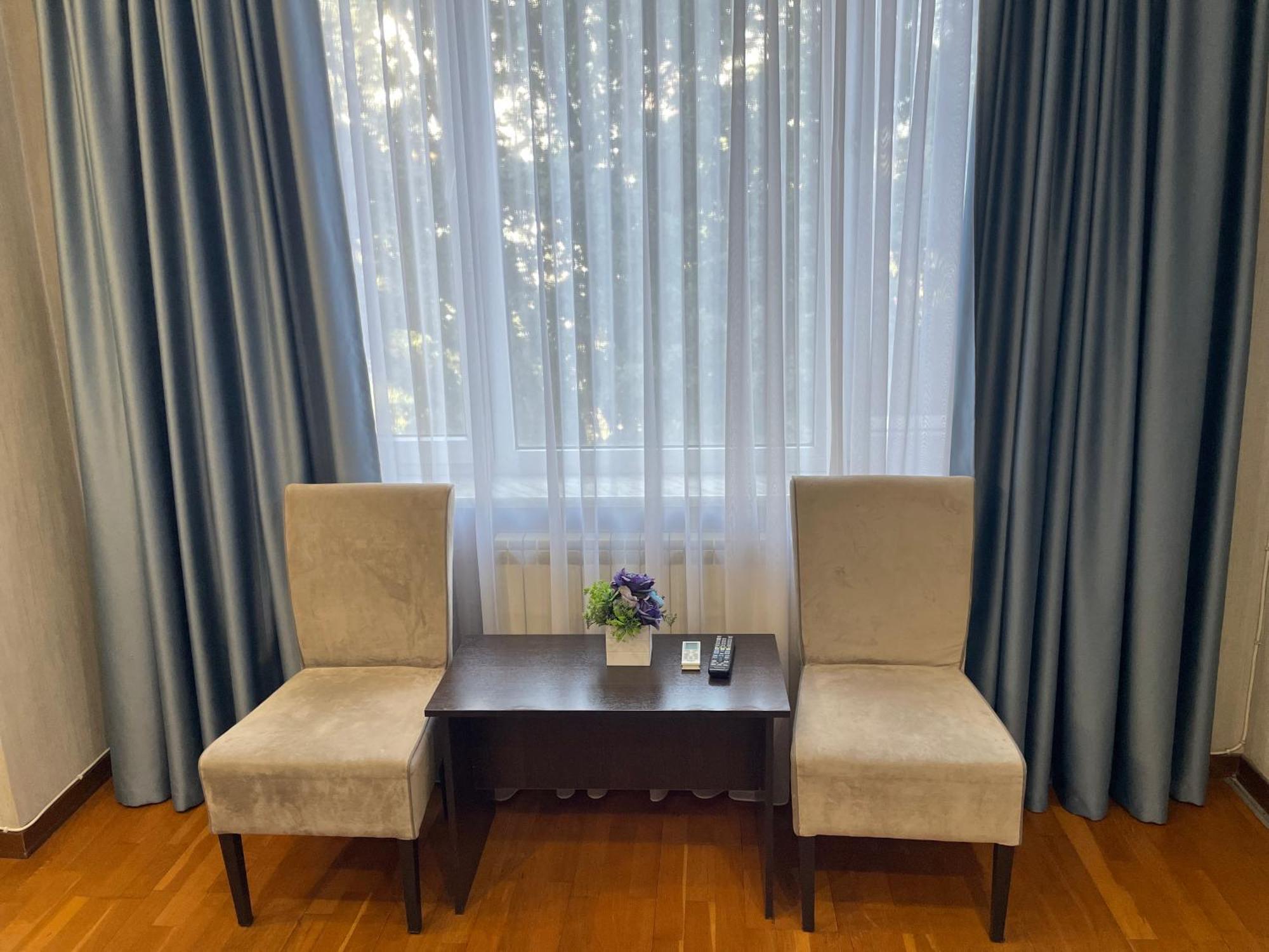 Apartment 5 Ałma Ata Zewnętrze zdjęcie